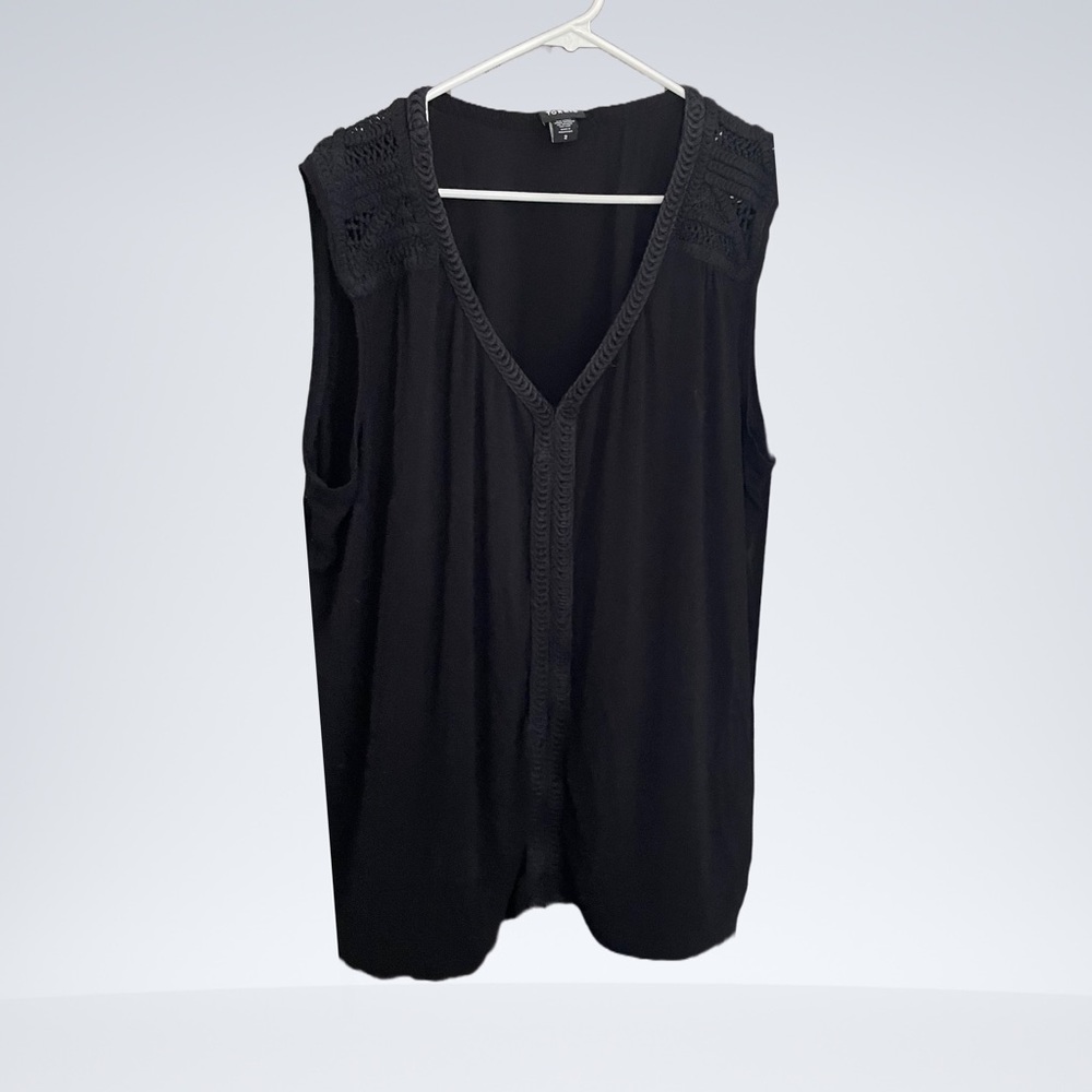 Torrid sleeveless top